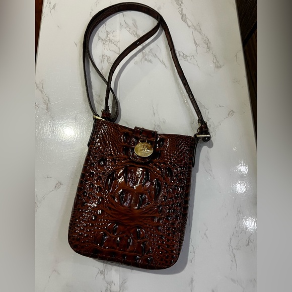 Brahmin Marley Crossbody. - Picture 6 of 9